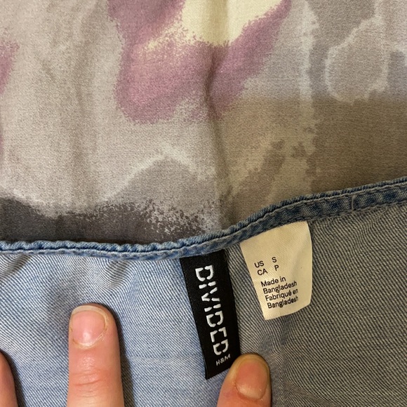 H&M denim dress - Picture 3 of 3